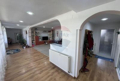 Casă cu 3 camere cu Teren 900 Mp în Roșioara - 9