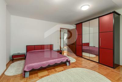 Vila de vanzare in Busteni - 8 dormitoare, vedere directa spre Crucea Caraiman! - 32