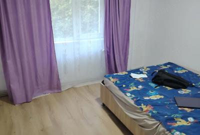Apartament cu 3 camere decomandat în Steaua - 1