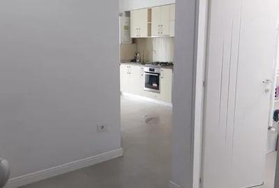 Apartament cu 1 camera, decomandat, zona Podu Ros - 2