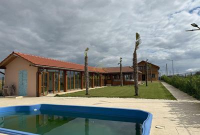 Vila de vanzare in APA-NORD cu 2 Piscine/Zona de Relaxare... - 1