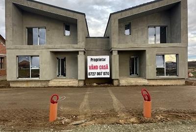 Proprietar, vând duplex despărțit prin camera tehnică - 1