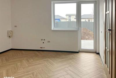 Casă cu 4 camere cu Teren 500 Mp în Central - 2