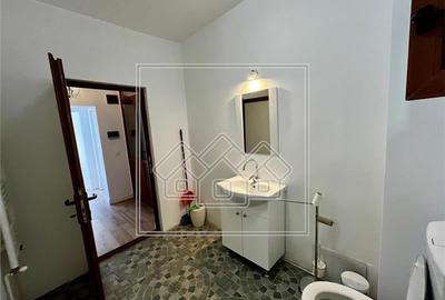 Spatiu comercial de 55 mpu - etajul 2 - Zona centrala - 8