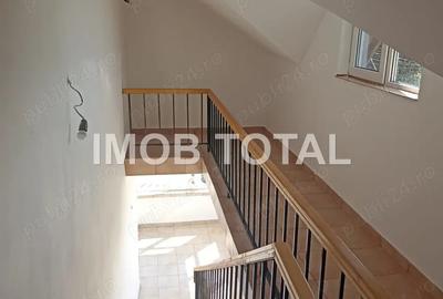 Casă cu 6 camere în Central - 2