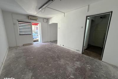 Spațiu comercial, de 27 mp, în Central - 11