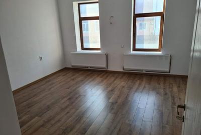 Apartament cu 3 camere decomandat în Central - 7