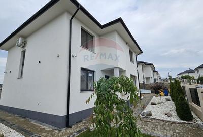 Vila de lux cu 5 camere de vanzare in Ipotesti, Suceava - 4