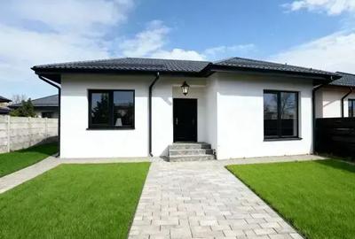 Casă cu 3 camere cu Canalizare în Corbeanca - 1