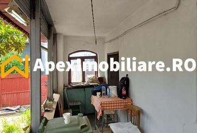 Casă cu 2 camere cu Teren 170 Mp în Tei - 6