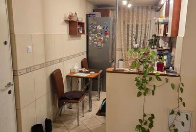 Apartament cu 3 camere decomandat în Ștefan cel Mare - 3