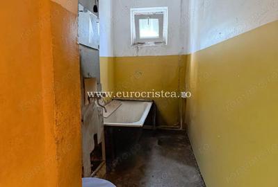 Apartament cu 3 camere semidecomandat în Mangalia - 2