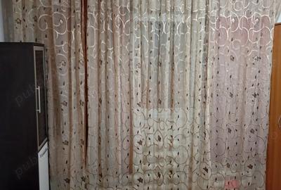 Proprietar vand garsoniera 17 mp, zona UMT str Babadag nr 2 - 6