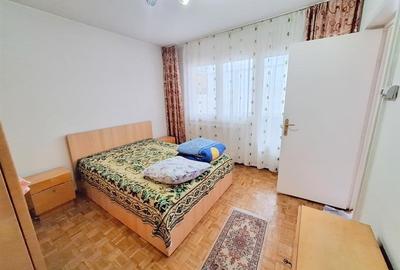 Apartament 3 camere de vanzare  Centru, Str. 9 Mai - 5