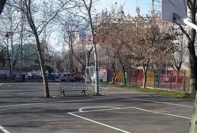 Apartament cu 3 camere decomandat în Giurgiului - 9