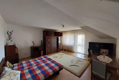 Casă cu 6 camere în Piața Centrală - 9