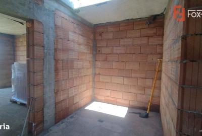 Casă cu 4 camere în Exterior Est - 18