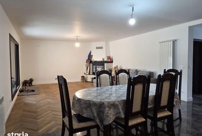 Casă cu 5 camere cu Teren 2867 Mp în Păunești - 16