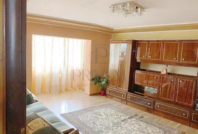 Apartament cu 3 camere decomandat, mobilat în Dâmbovița