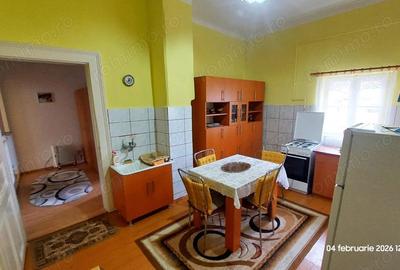 Casă cu 4 camere cu Teren 763 Mp în Central - 16