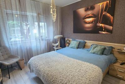 Apartament cu 3 camere decomandat în Decebal