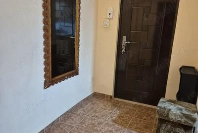 Apartament cu 4 camere decomandat în Aradului - 9