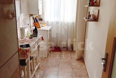 Apartament cu 3 camere decomandat în Micro 20 - 8