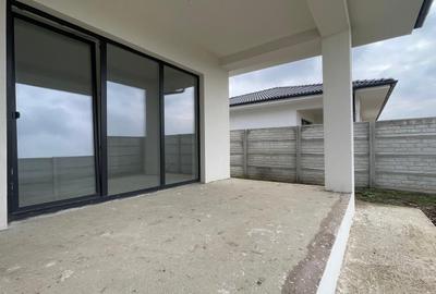 Duplex cu 3 camere cu Canalizare în Nojorid - 5