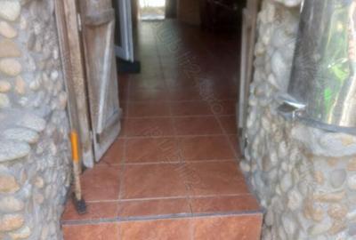 Vind casa formata din doua cladiri,in Prin?u Turcesc Vind casa formata din doua cladiri,in Prin?u Turcesc - 10