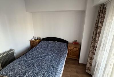 Apartament cu 5 camere decomandat în Decebal - 12