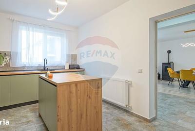 Casă cu 4 camere cu Teren 293 Mp în Central