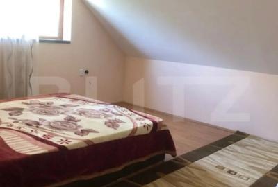 Casă cu 5 camere cu Teren 1732 Mp în Găești - 2