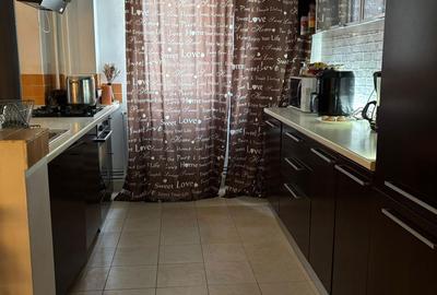 Apartament cu 4 camere semidecomandat în Iancului - 1