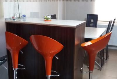 Casă cu 4 camere în Central - 3