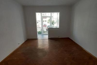 Spațiu comercial, de 150 mp, în Central - 5