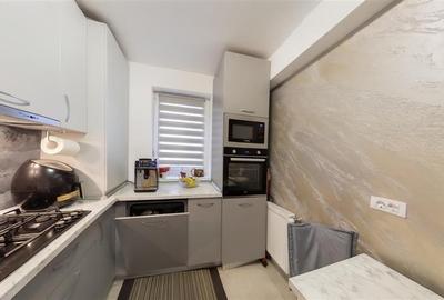 TUR 3D! Decomandat, mobilat, accesorizat, balcon,spatii depozitare,loc parcare, - 2