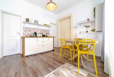 Apartament cu 2 camere decomandat în Centrul Istoric - 4