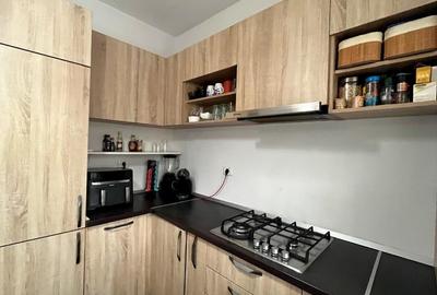 Vand ½ duplex in Ghiroda, 4 Camere, zona excelenta, 2 Locuri de Parcare,  AC - 2