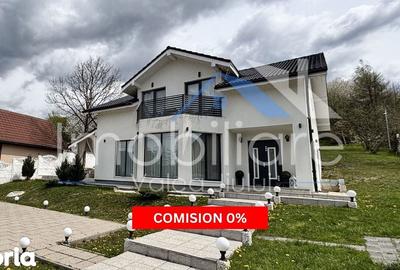 Casă cu 4 camere cu Teren 1200 Mp în Central - 3