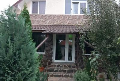 Casă cu Teren 1000 Mp în Dochia - 4