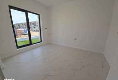 Casă cu 4 camere în Berceni