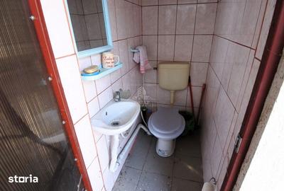 Casă cu 4 camere cu Canalizare în Central - 9