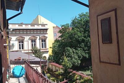 Apartament cu 3 camere în Central - 3