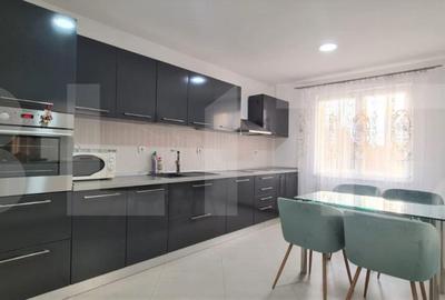 Casă cu 5 camere cu Garaj în Central - 8
