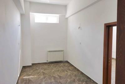 Spațiu comercial, de 130 mp, în Central - 13