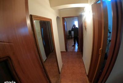 Apartament cu 3 camere decomandat în Central - 1
