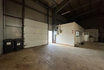 Proprietar- inchiriez hala incalzita, str. Aurel Vlaicu 78 - 3