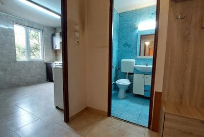 TITAN, Auchan - Piata 1 Decembrie, Aleea Ciucea 3, PROPRIETAR, vand ap. 2 camere - 5