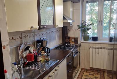 3 camere | etaj 1 | bloc reabilitat | 220 m Metrou Raul Doamnei - 9