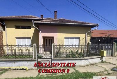 Casă cu 4 camere cu Teren 265 Mp în Central